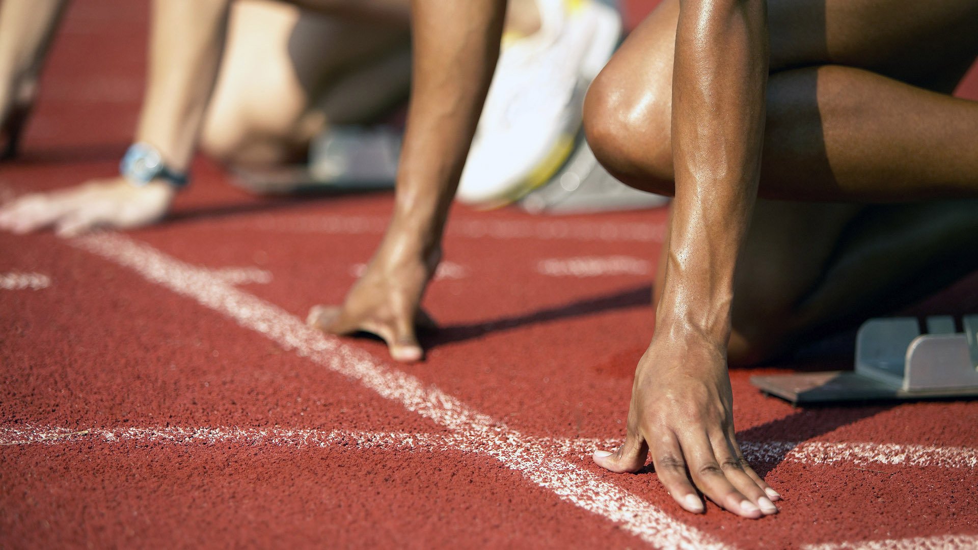 战队季后赛争夺白热化,cba季后赛前四名争夺白热化