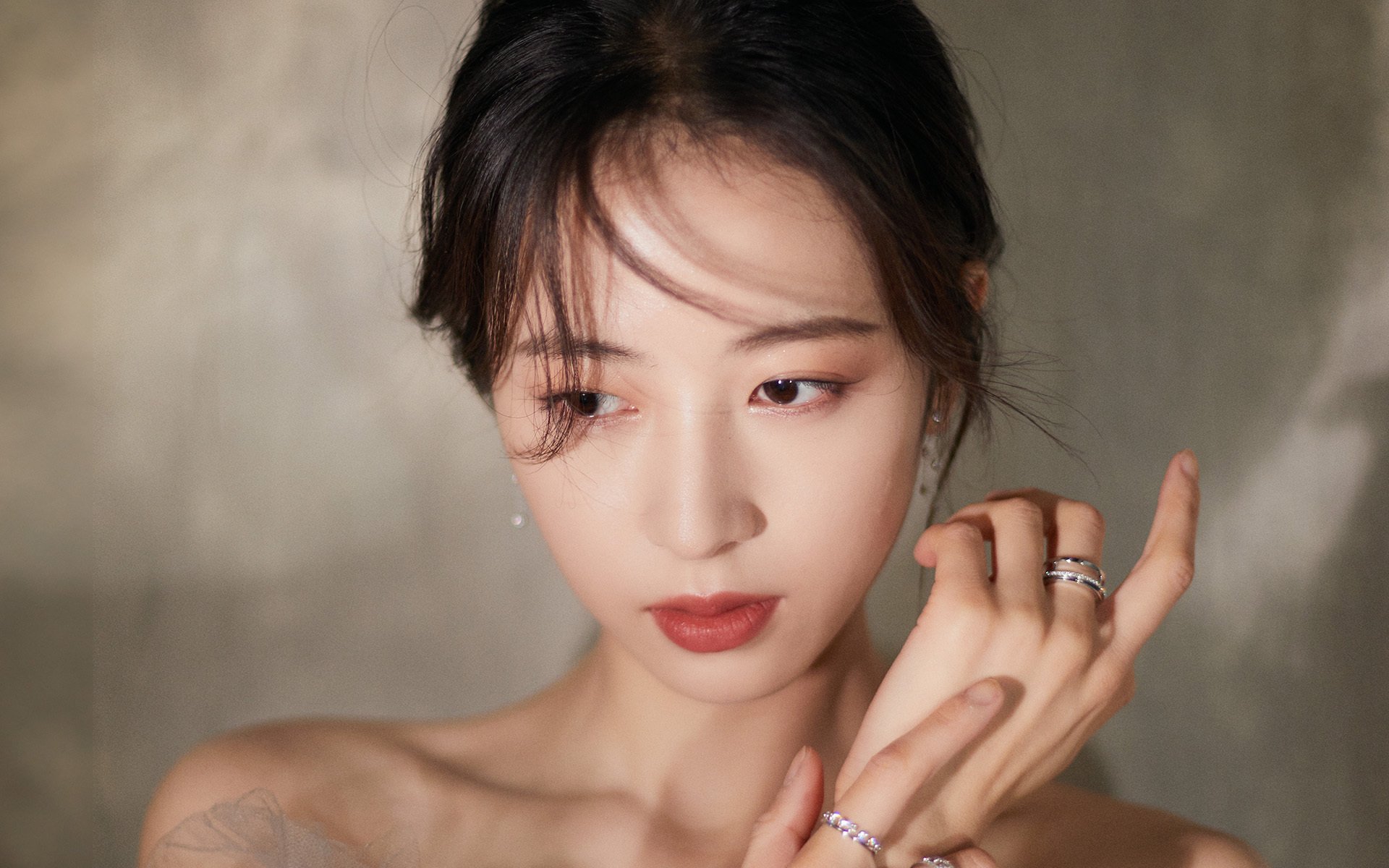 开云·体育官网APP下载-是否应设立统一球员教育内容体系