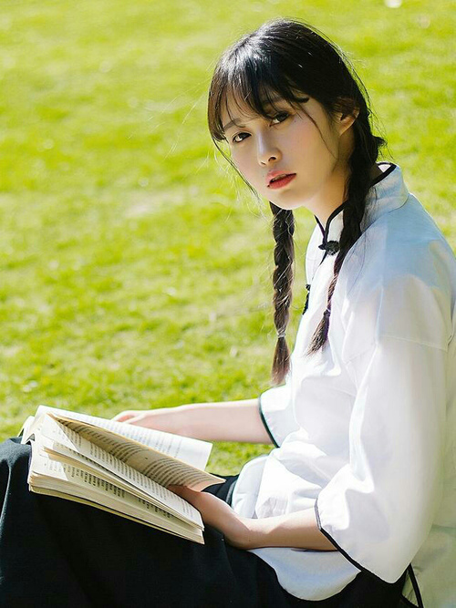 kaiyun.com-狼队中场缺席关键比赛，球队实力受影响，狼队主场在哪个城市