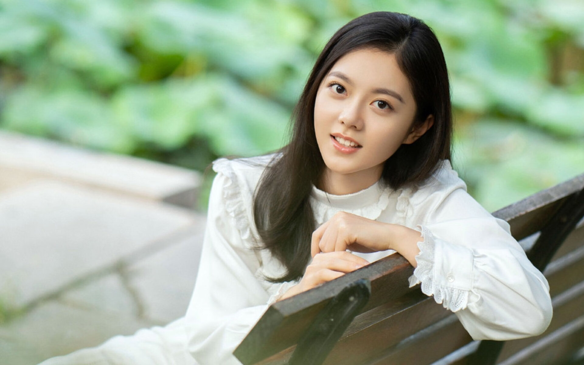 kaiyun官方入口登录-纽卡斯尔中锋背身支点作用明显，纽卡斯尔主客场球衣